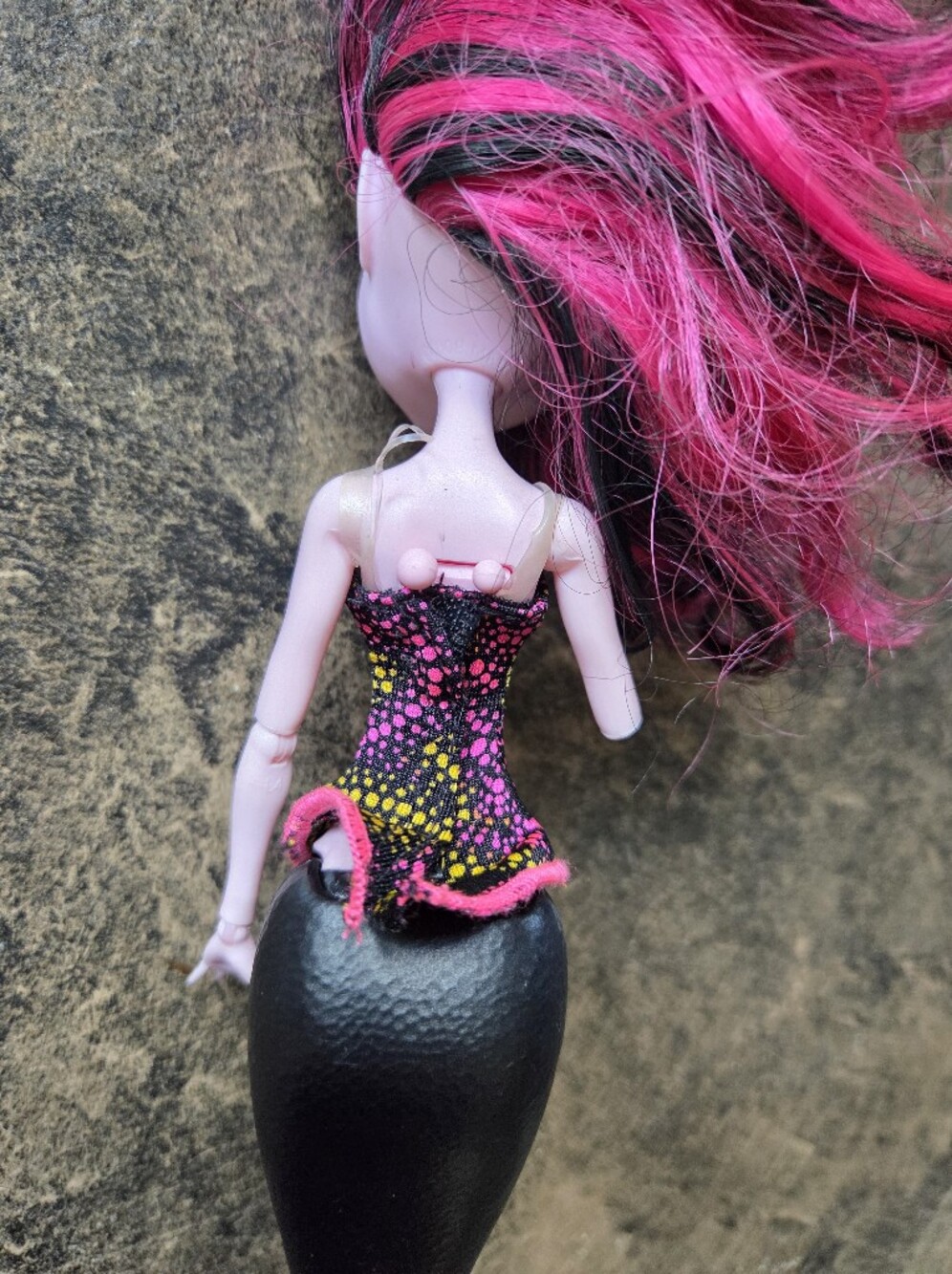 Monster High Draculaura Great Scarrier Reef Doll - Picture 8 of 8
